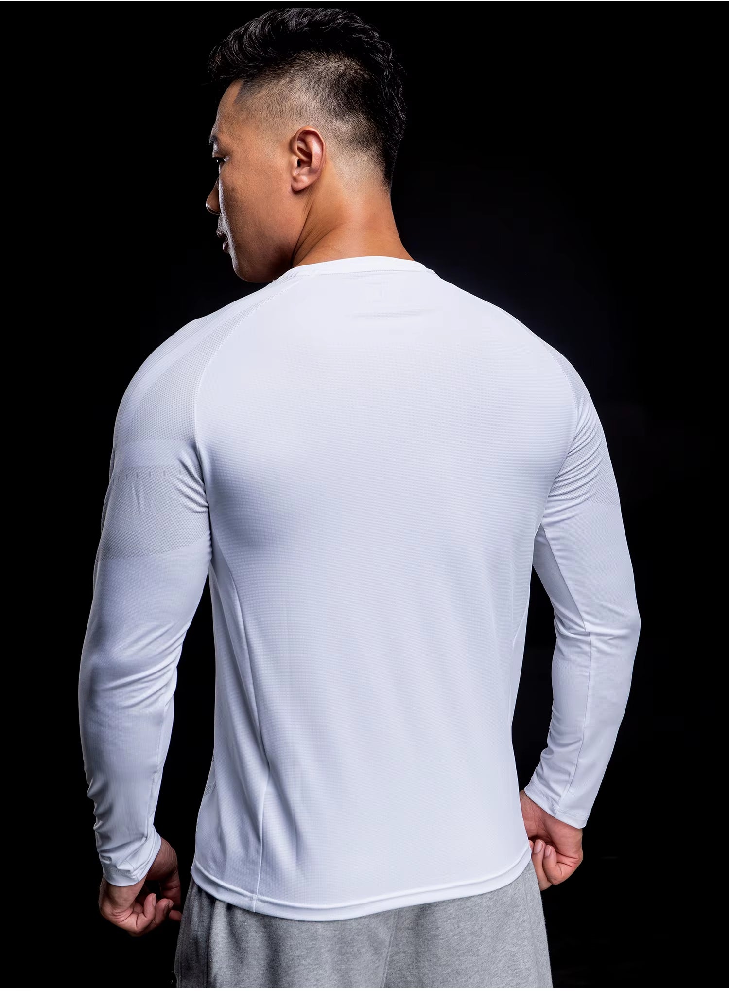 New Long Sleeve T Shirt Sport Men Gym Shirt Quick Dry Gym Fitness Training Running T Shirt Men Workout T-Shirt Bodybuilding Tops